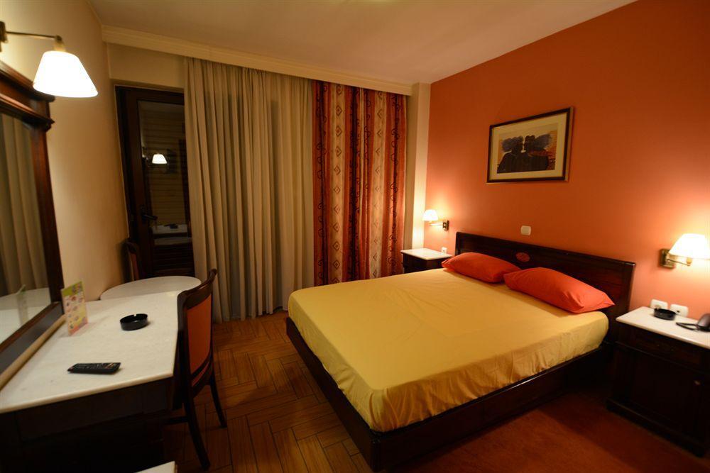 Hotel Chris Athens Exterior photo